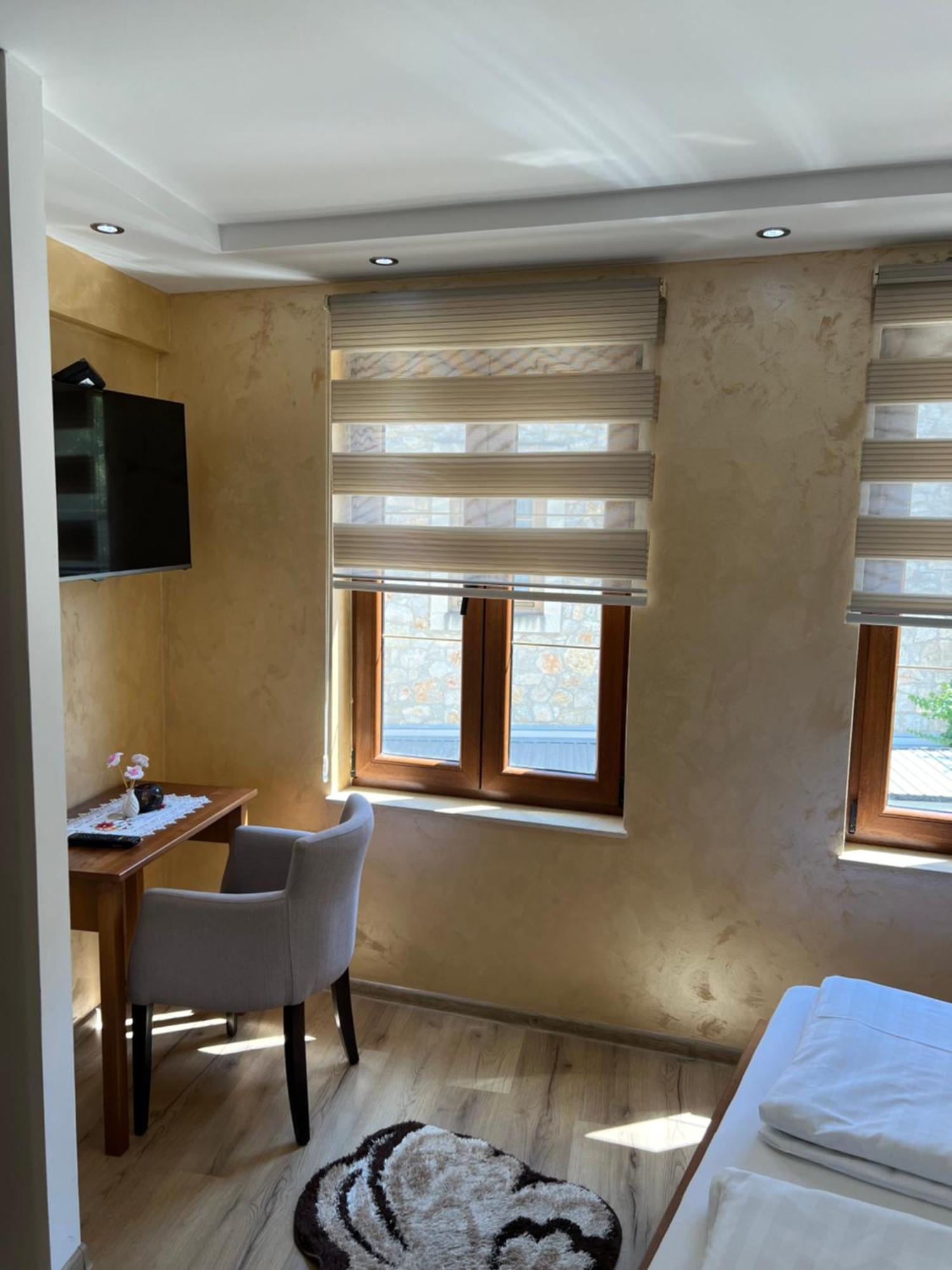 Motel Monte Rosa Mostar Buitenkant foto