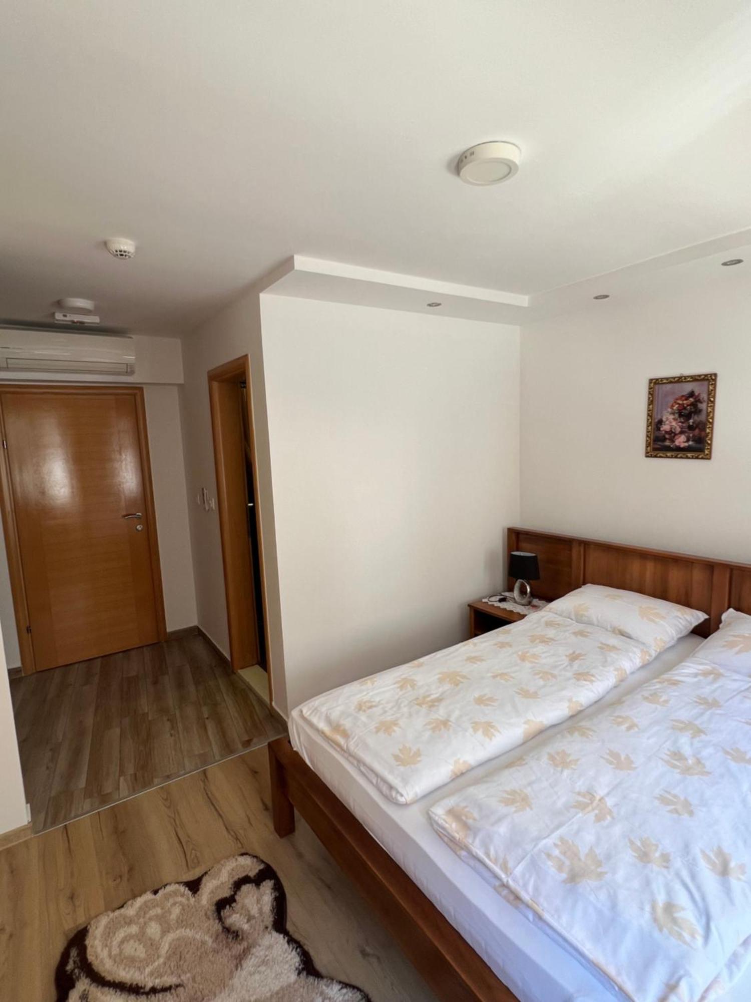 Motel Monte Rosa Mostar Buitenkant foto